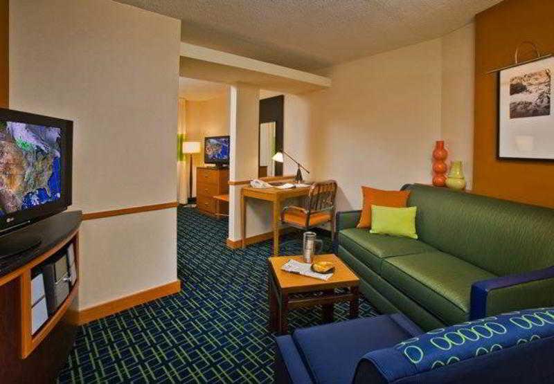 Fairfield Inn And Suites Flint Fenton Dış mekan fotoğraf