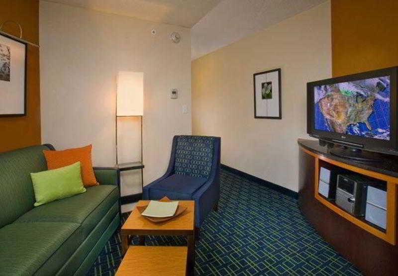 Fairfield Inn And Suites Flint Fenton Dış mekan fotoğraf