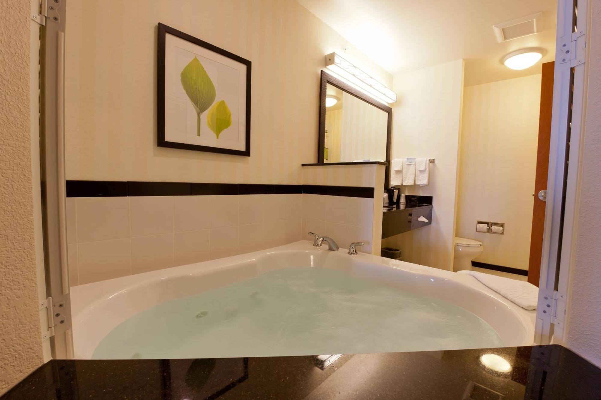 Fairfield Inn And Suites Flint Fenton Dış mekan fotoğraf